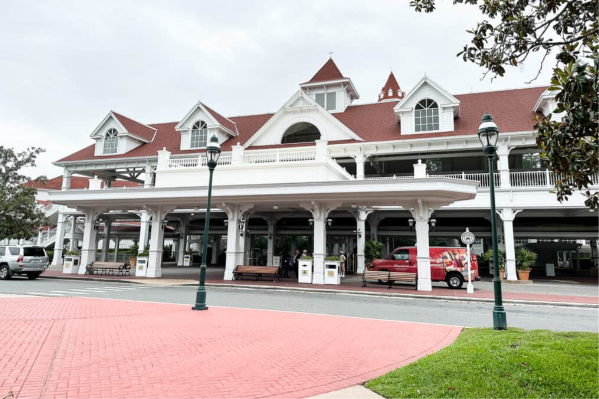 Disney Resort Parking 2025