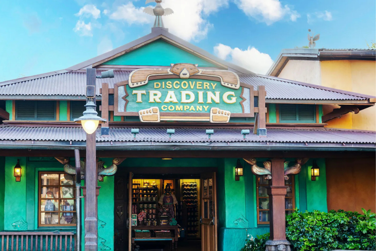 Discovery Trading Company Refurbishment 🦒🛠️